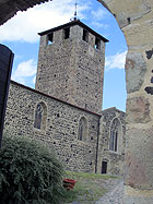 Kloster auf dem Basalth�gel
